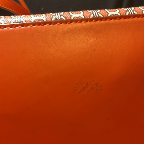 Tory Burch Gemini Link Tote Bag - Picture 5 of 7